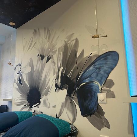 Bed and Breakfast Butterfly By Carl-Emilie Épinal Exteriér fotografie